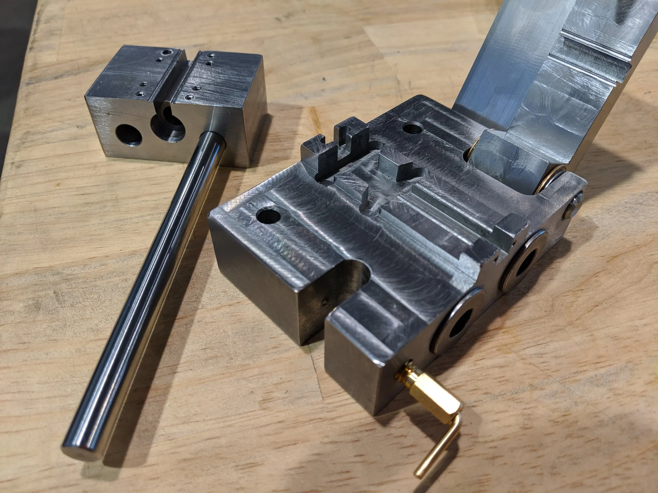 Pin assembly tool