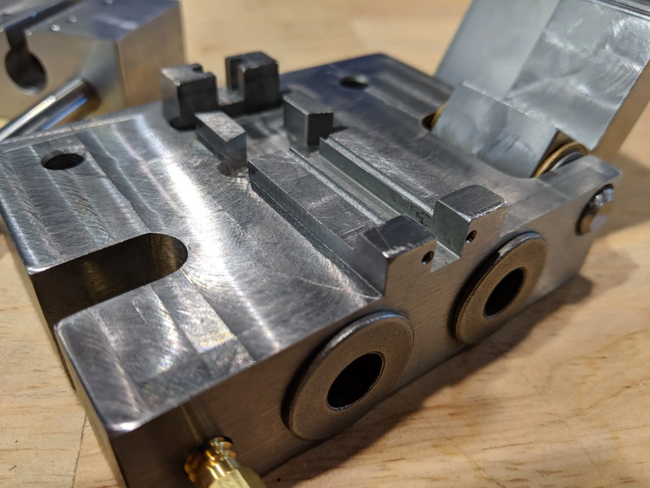 Pin assembly tool — figure 1